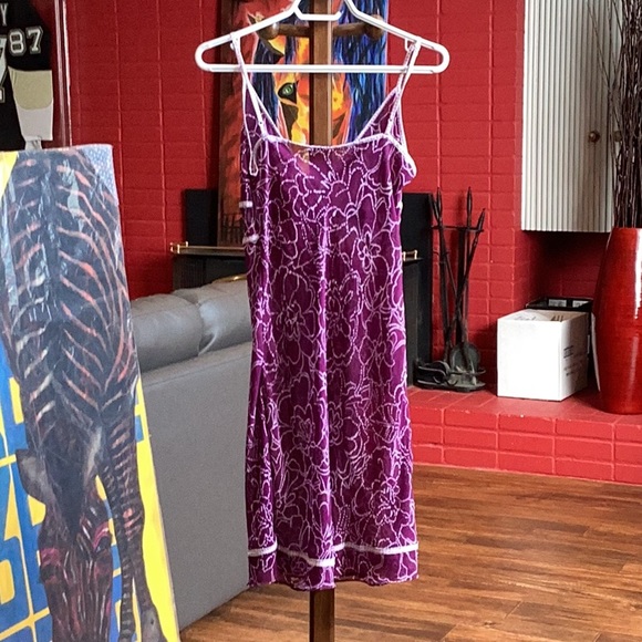 Cute midi dress - Picture 2 of 3